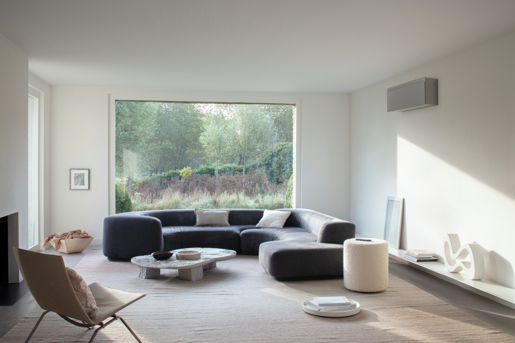 Ambient multisplit Daikin Emura White 5 zone în casă mare